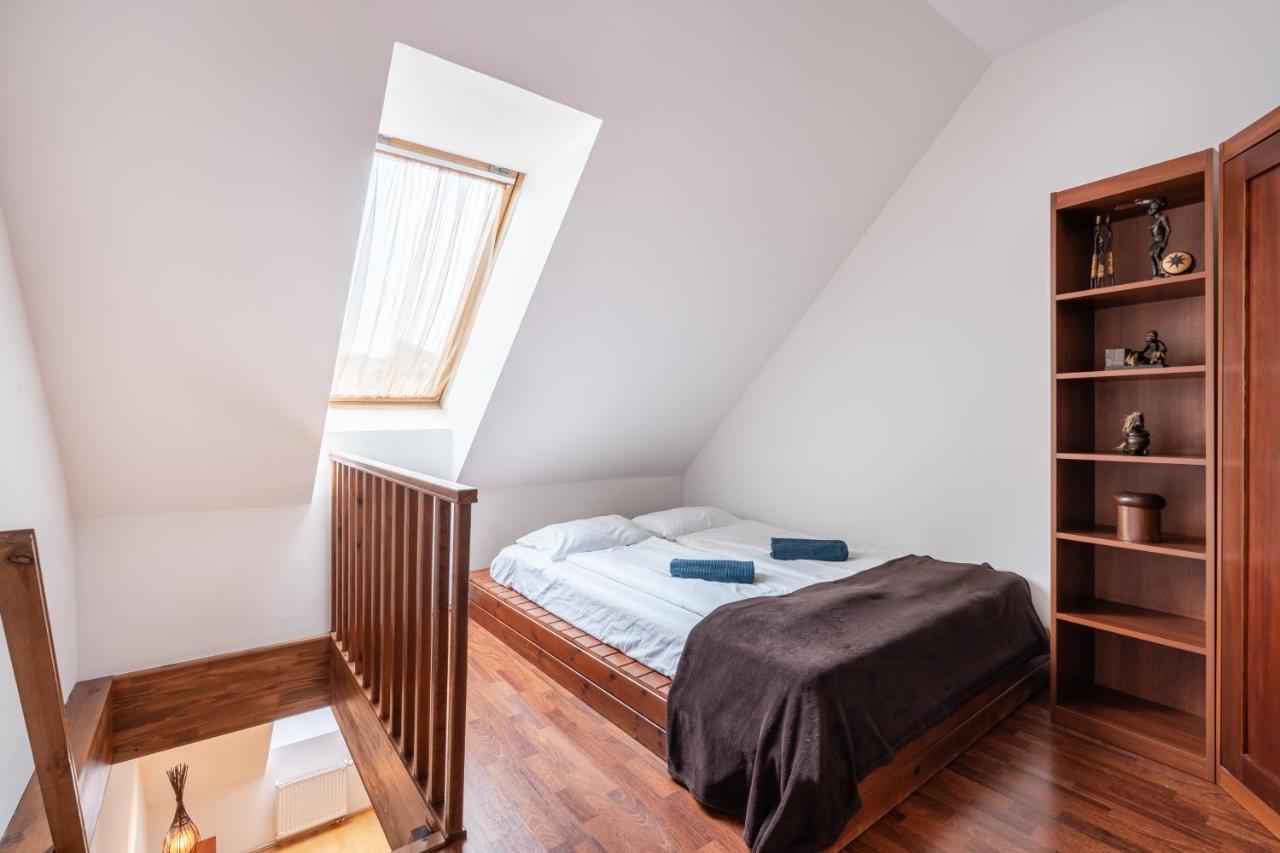 Beautiful Apartment With Ac Budapest Eksteriør bilde